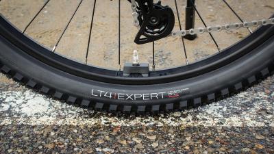 Diamant Zing Trip Core LS M Baumwollweiss Metallic 400Wh Produktbild 8