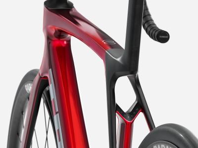 Trek Madone SL 5 S Gloss Fury Red/Matte Deep Smoke Produktbild 3