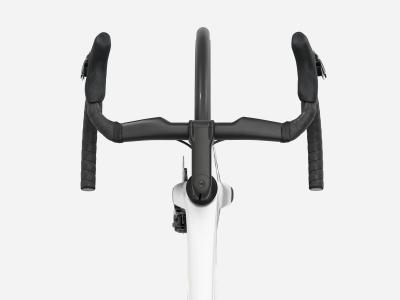 Trek Madone SL 7 M Gloss Crystal White/Matte Deep Smoke Produktbild 2