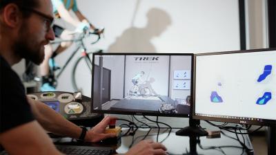 Bontrager Glove Bontrager Circuit Wind Women MD Radioactive Produktbild 6